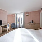 Qc Bagni Vecchi Hotel 4*