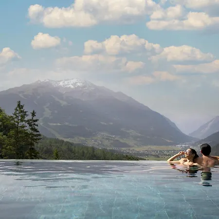 Qc Bagni Vecchi Hotel 4*